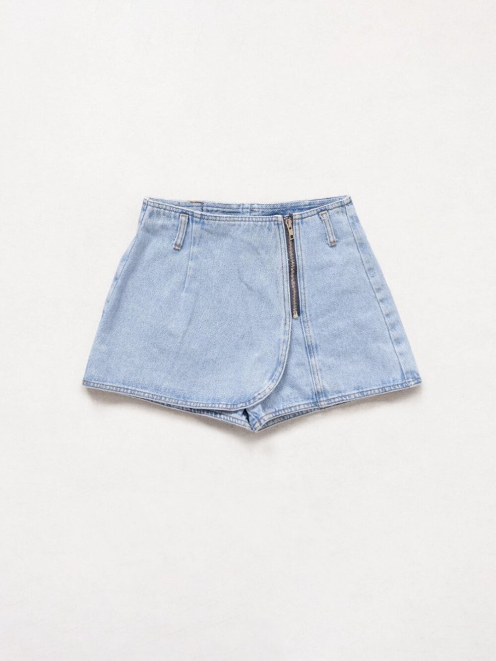Vintage Light Denim Skort: High Waist Mini Skirt Shorts (Size 2/3)